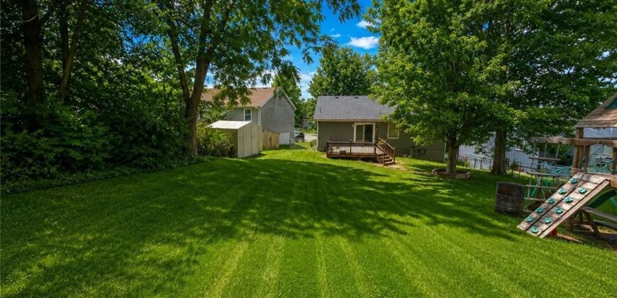 6215 N MERCIER Street, Kansas City, MO 64118
