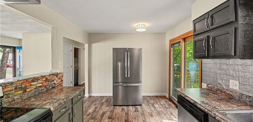 7940 N Broadway Street, Kansas City, MO 64118