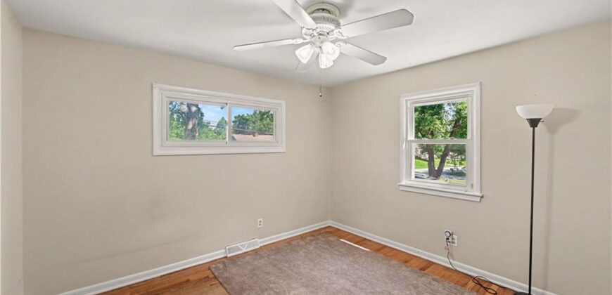 7940 N Broadway Street, Kansas City, MO 64118