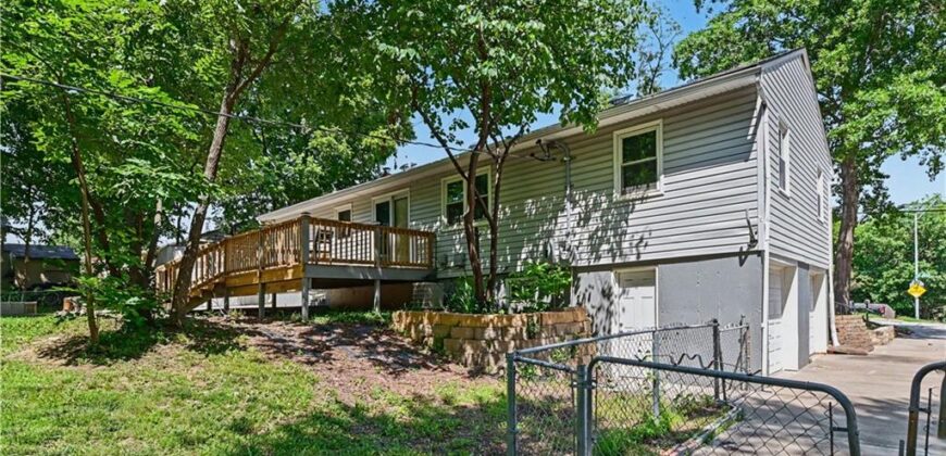 7940 N Broadway Street, Kansas City, MO 64118