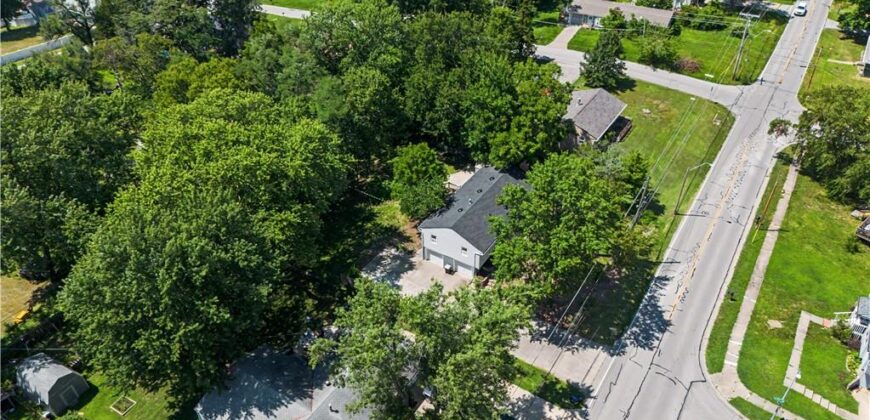 7940 N Broadway Street, Kansas City, MO 64118