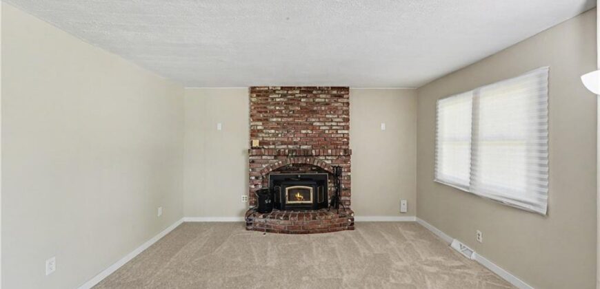 7940 N Broadway Street, Kansas City, MO 64118