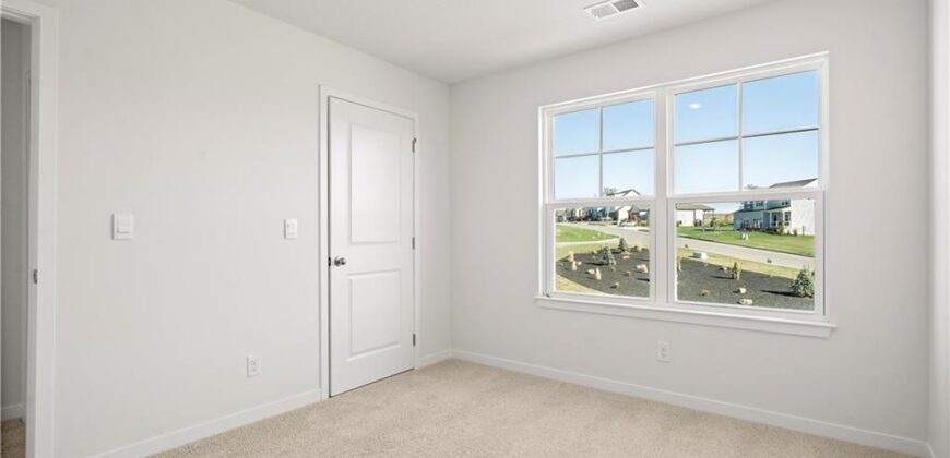 10716 N Richmond Avenue, Kansas City, MO 64157
