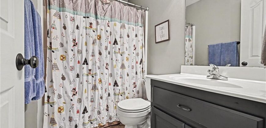 8427 N Kensington Avenue, Kansas City, MO 64156