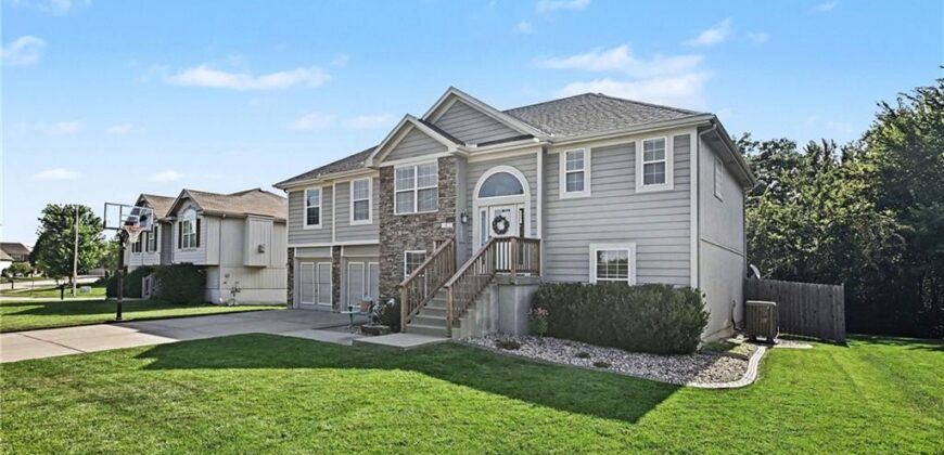 8427 N Kensington Avenue, Kansas City, MO 64156