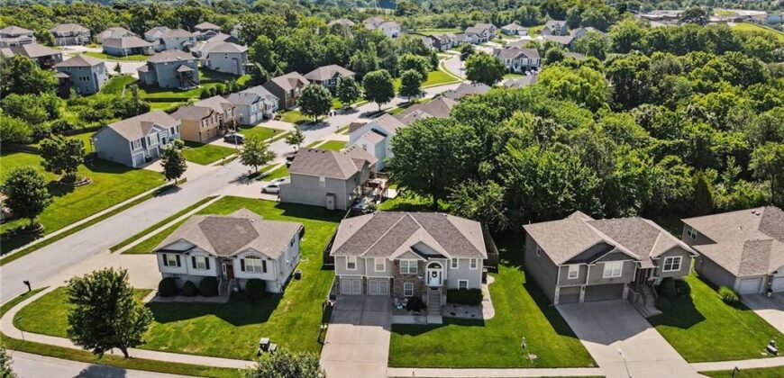 8427 N Kensington Avenue, Kansas City, MO 64156