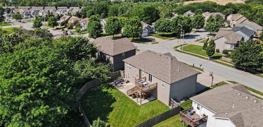 8427 N Kensington Avenue, Kansas City, MO 64156
