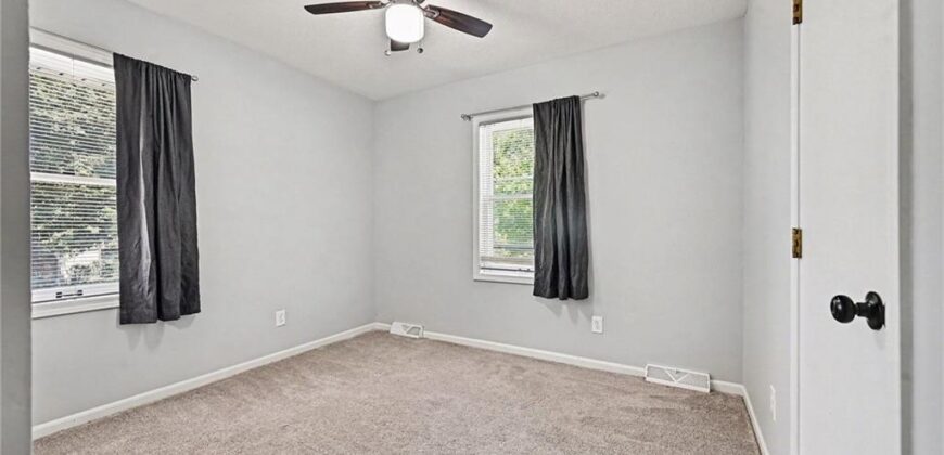 1720 Regency Drive, Kearney, MO 64060