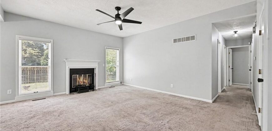 1720 Regency Drive, Kearney, MO 64060