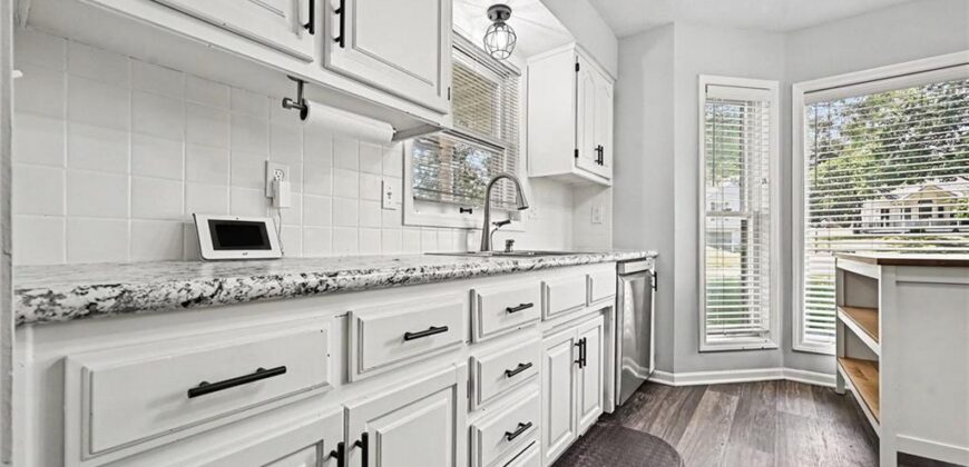 1720 Regency Drive, Kearney, MO 64060