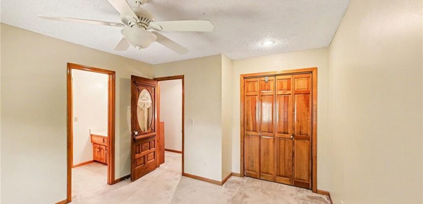 5710 N Spruce Avenue, Kansas City, MO 64119