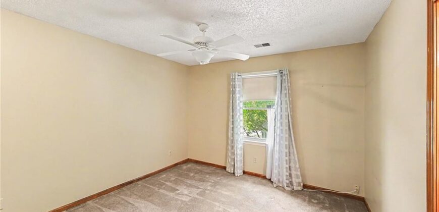 5710 N Spruce Avenue, Kansas City, MO 64119