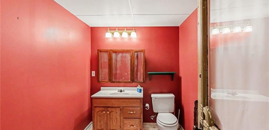 5710 N Spruce Avenue, Kansas City, MO 64119