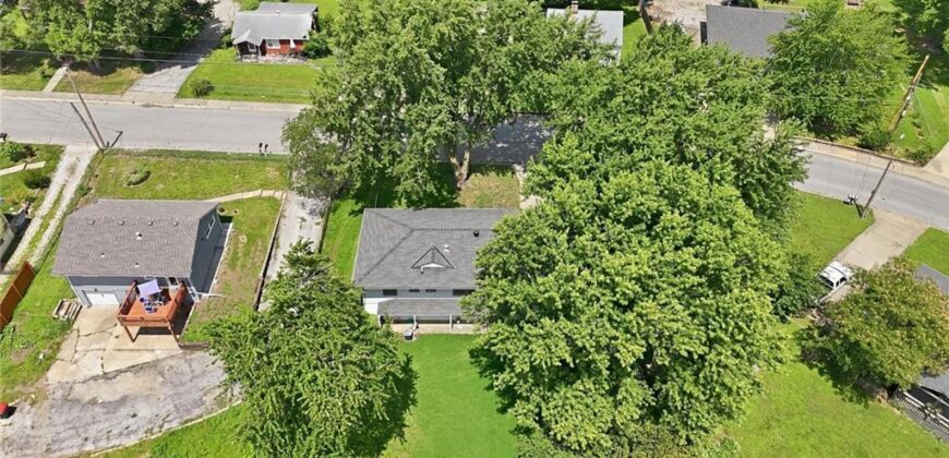 483 NE Meadowbrook Road, Kansas City, MO 64119
