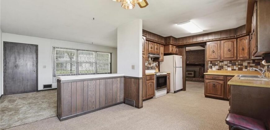 483 NE Meadowbrook Road, Kansas City, MO 64119