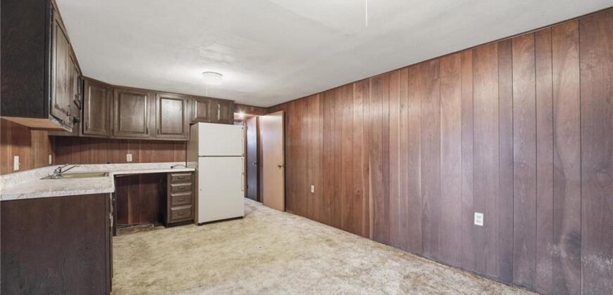 483 NE Meadowbrook Road, Kansas City, MO 64119