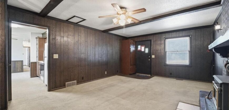 483 NE Meadowbrook Road, Kansas City, MO 64119