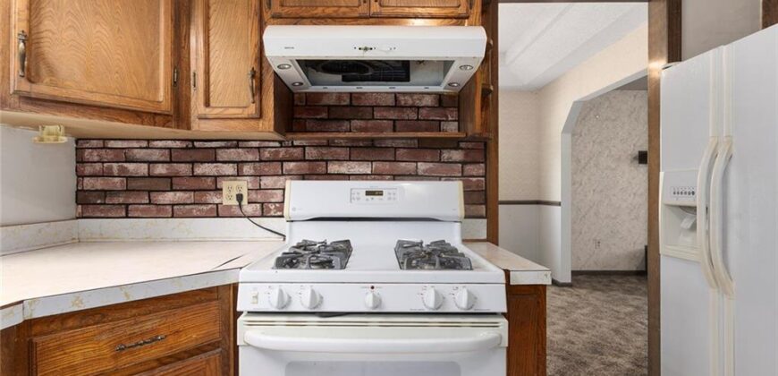 16008 NE 176th Street, Holt, MO 64048