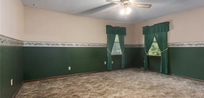16008 NE 176th Street, Holt, MO 64048
