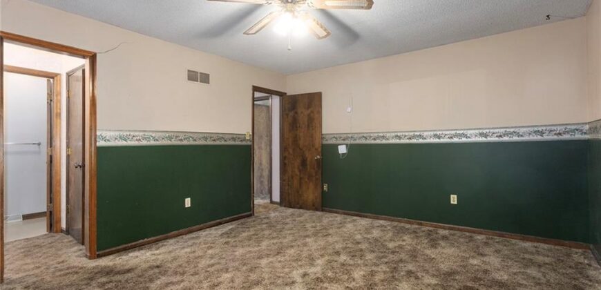 16008 NE 176th Street, Holt, MO 64048