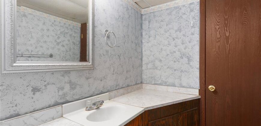 16008 NE 176th Street, Holt, MO 64048