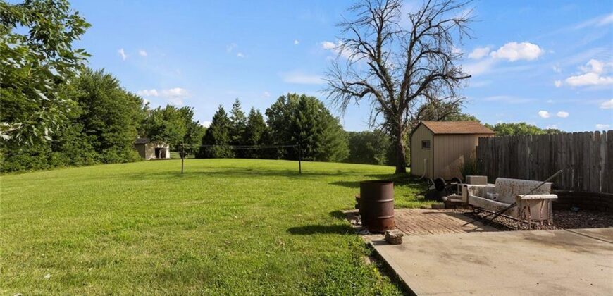 16008 NE 176th Street, Holt, MO 64048