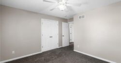 8505 N ARCOLA Avenue, Kansas City, MO 64153