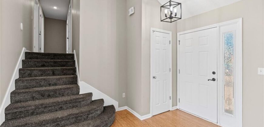 8505 N ARCOLA Avenue, Kansas City, MO 64153