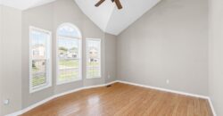 8505 N ARCOLA Avenue, Kansas City, MO 64153
