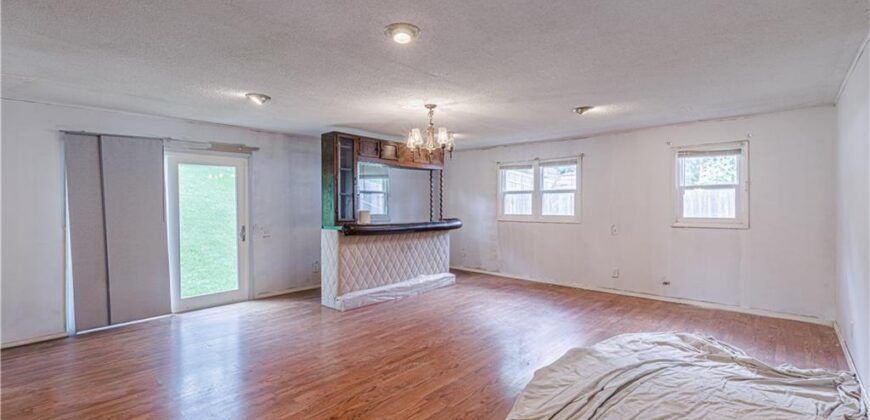 2505 NE 38th Street, Kansas City, MO 64116