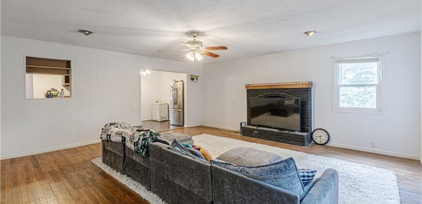 2505 NE 38th Street, Kansas City, MO 64116