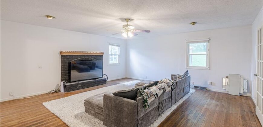 2505 NE 38th Street, Kansas City, MO 64116