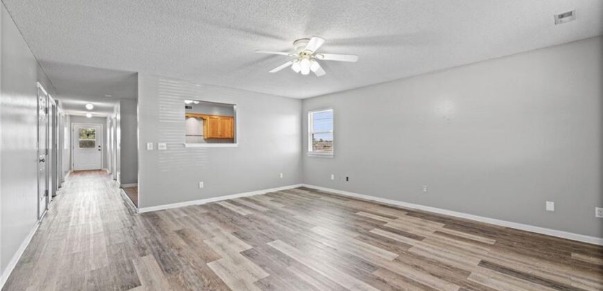 105 Basswood Court, Smithville, MO 64089