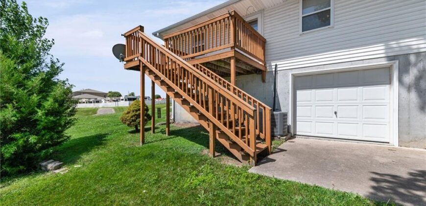105 Basswood Court, Smithville, MO 64089