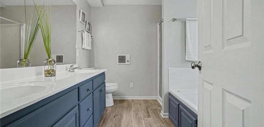 986 Wellington Way, Liberty, MO 64068