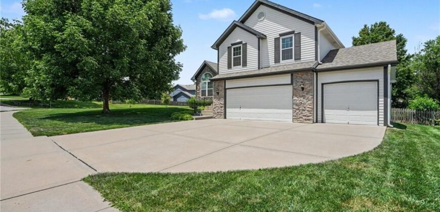 986 Wellington Way, Liberty, MO 64068