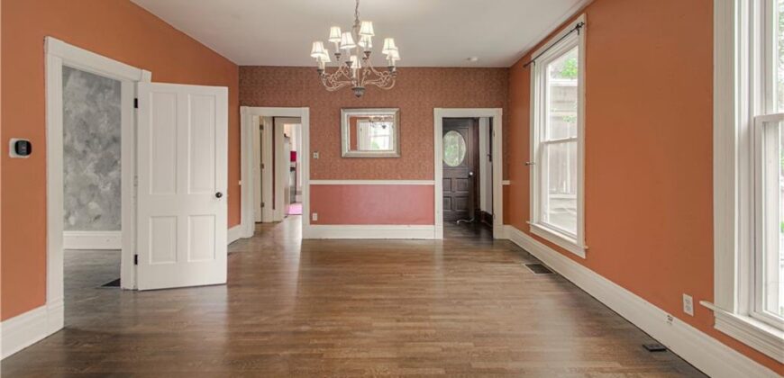 547 Main Street, Weston, MO 64098