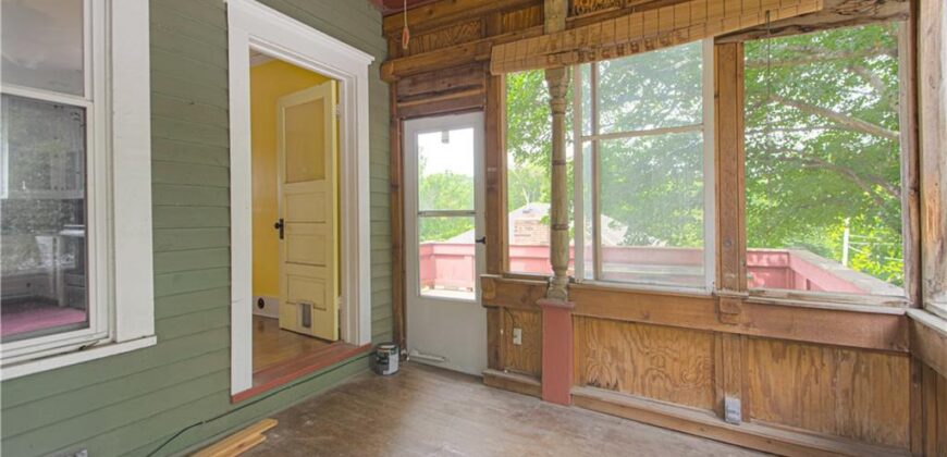 547 Main Street, Weston, MO 64098