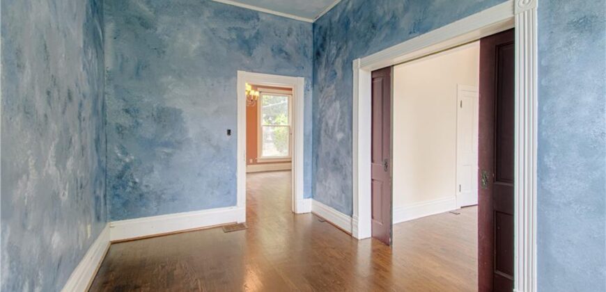 547 Main Street, Weston, MO 64098