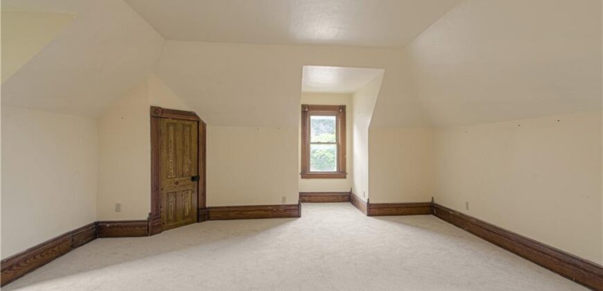 547 Main Street, Weston, MO 64098