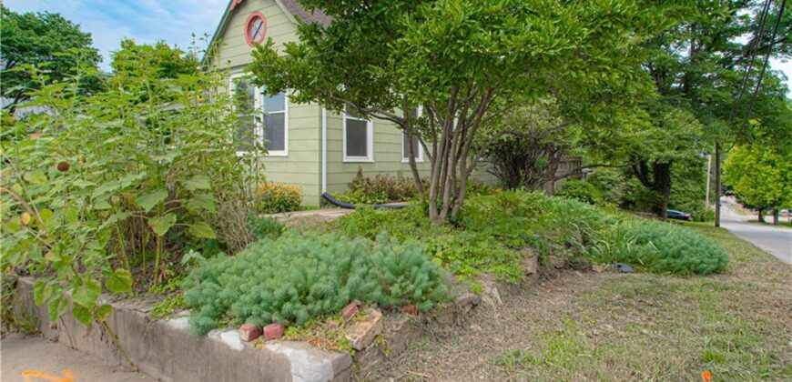 547 Main Street, Weston, MO 64098