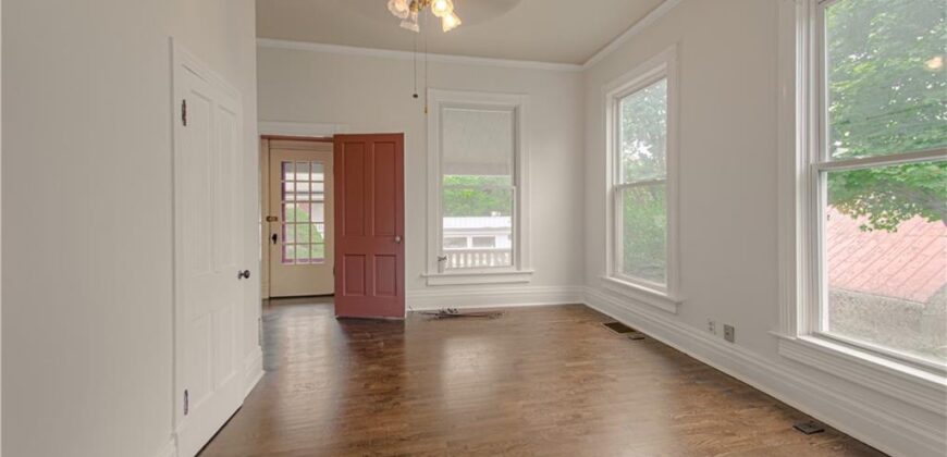 547 Main Street, Weston, MO 64098