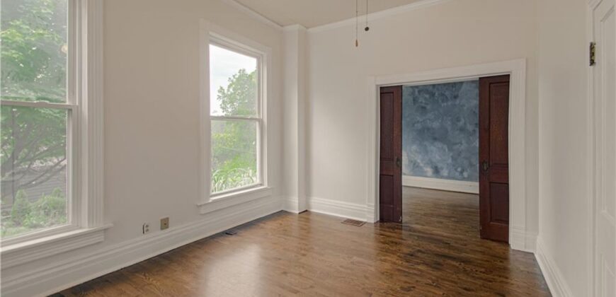 547 Main Street, Weston, MO 64098