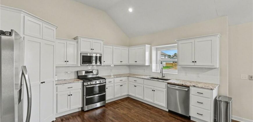 1018 Jasmine Drive, Liberty, MO 64068
