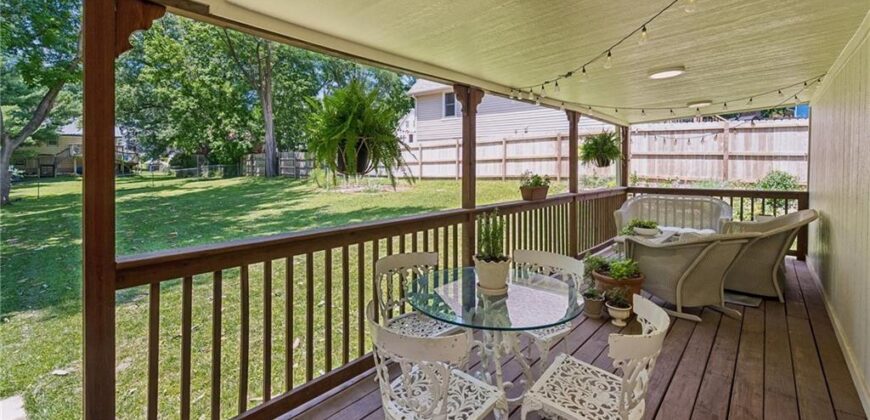 420 N Fairview Avenue, Liberty, MO 64068