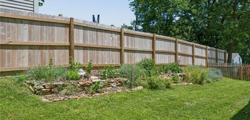 420 N Fairview Avenue, Liberty, MO 64068