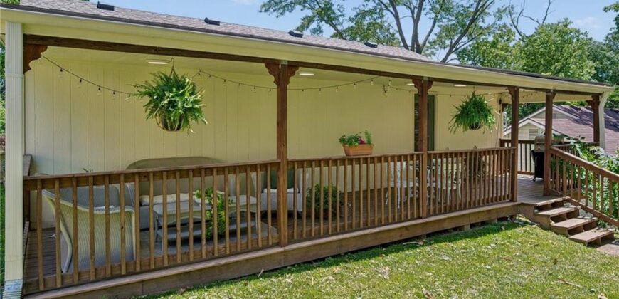 420 N Fairview Avenue, Liberty, MO 64068