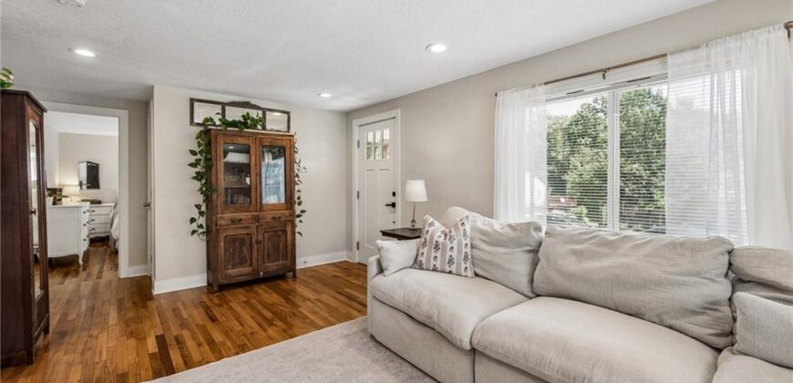 420 N Fairview Avenue, Liberty, MO 64068
