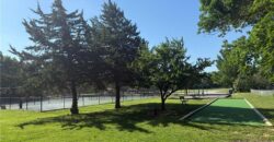 1062 NW South Shore Drive, Lake Waukomis, MO 64152