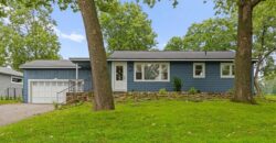 1062 NW South Shore Drive, Lake Waukomis, MO 64152